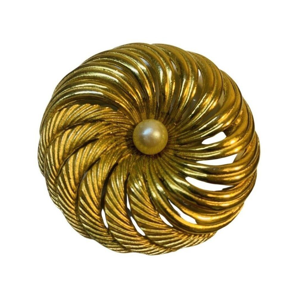 Orena Paris?Round Shape White Pearl swirl Wreath Vintage Gold Tone Brooch Pin 2”